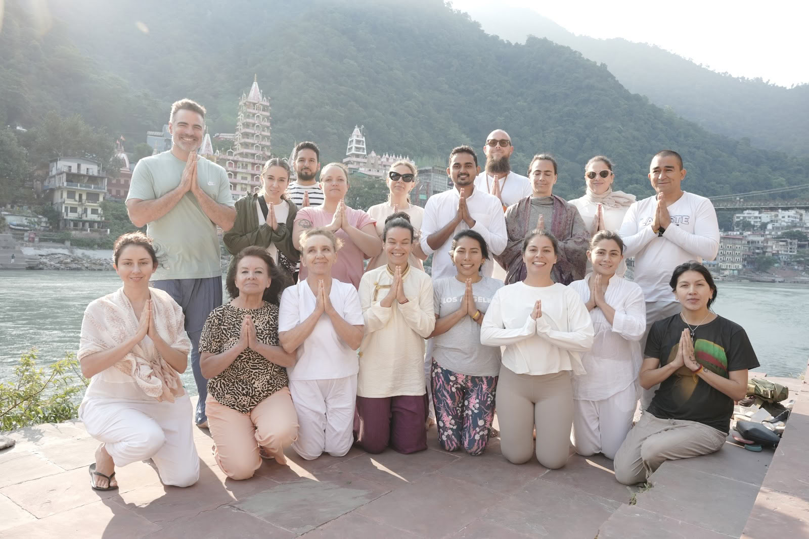 Rishiganga Yogshala - Scuola di formazione insegnanti di yoga e ritiri di yoga a Rishikesh