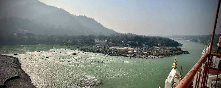 Rishiganga Yogshala - Scuola di formazione insegnanti di yoga e ritiri di yoga a Rishikesh