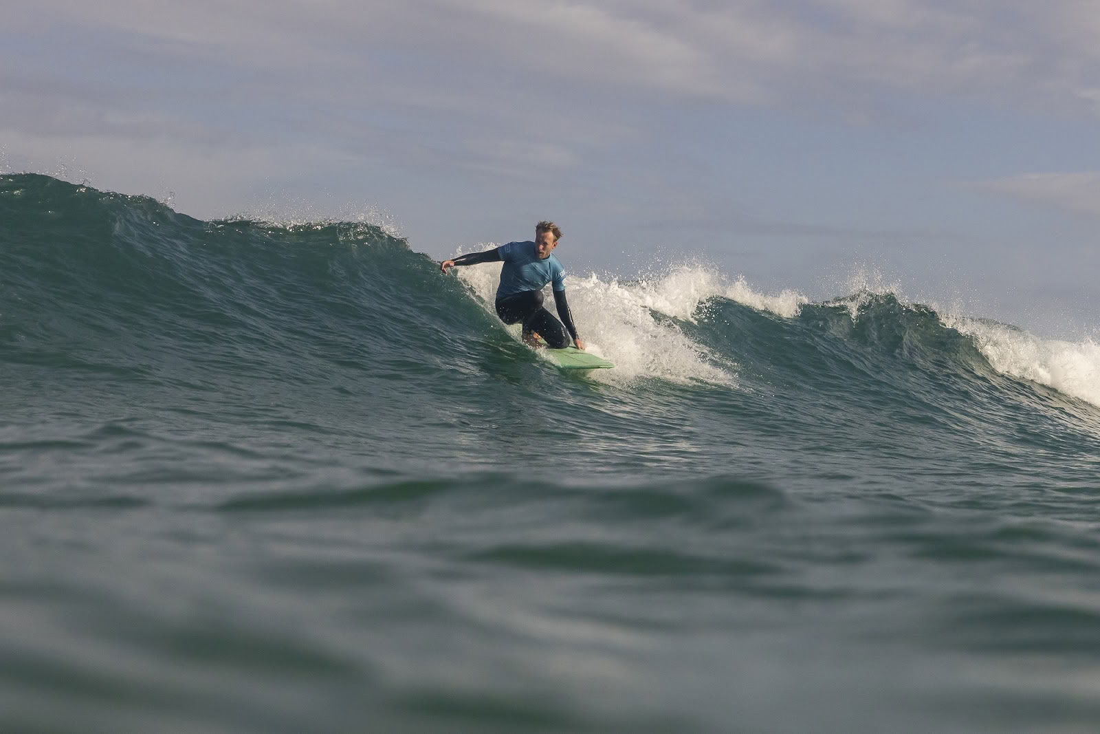 Scuola di surf selvaggio