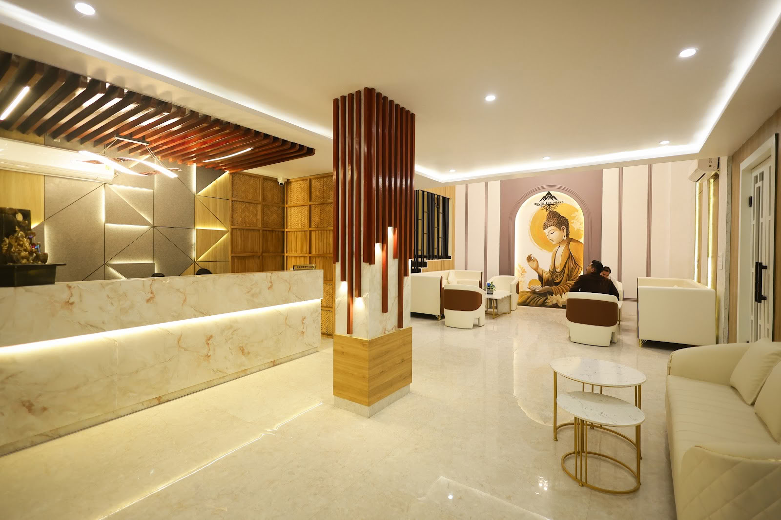 Roots & Peaks - Ritiro di yoga di lusso e boutique hotel a Rishikesh