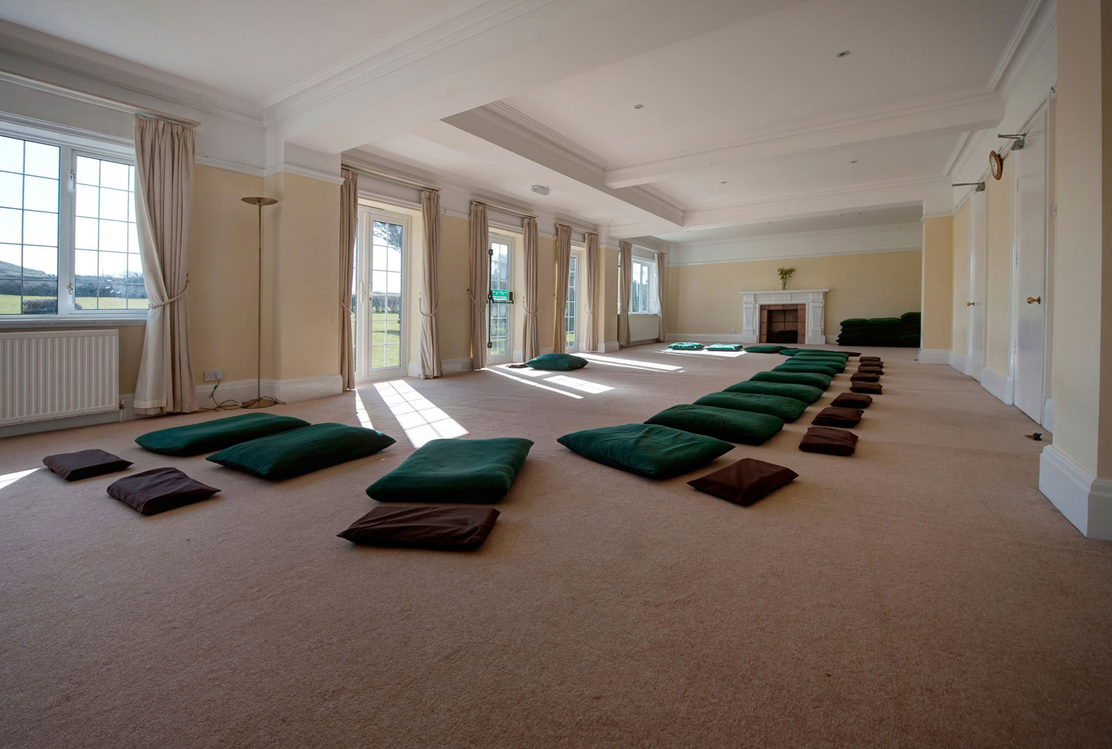 Yoga di Sally Parkes