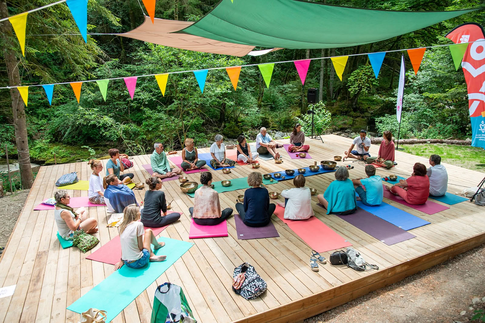 SANSKRITI – Centro di ritiro Yoga e Meditazione | Alpi Francesi