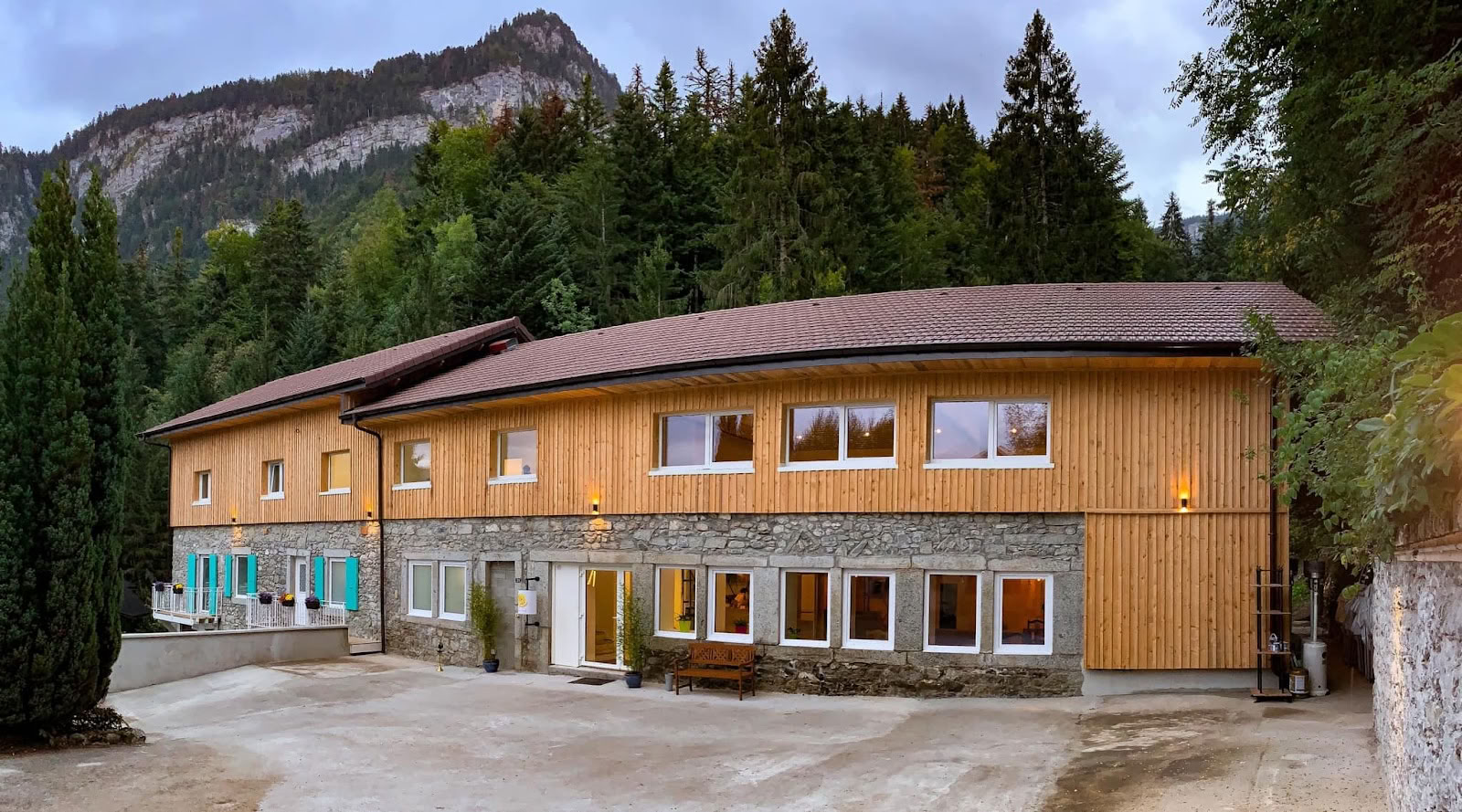 SANSKRITI – Centro di ritiro Yoga e Meditazione | Alpi Francesi