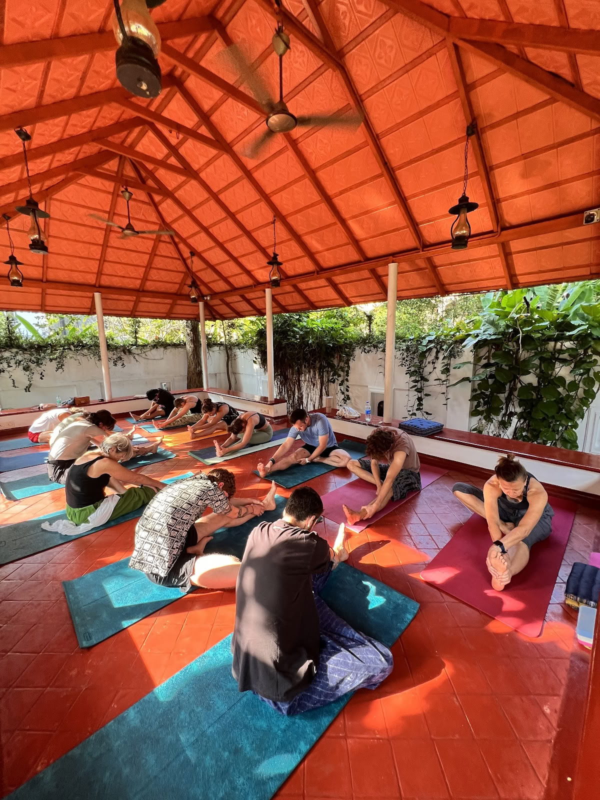 Scuola di Yoga e Studi Vedanta di Santhi