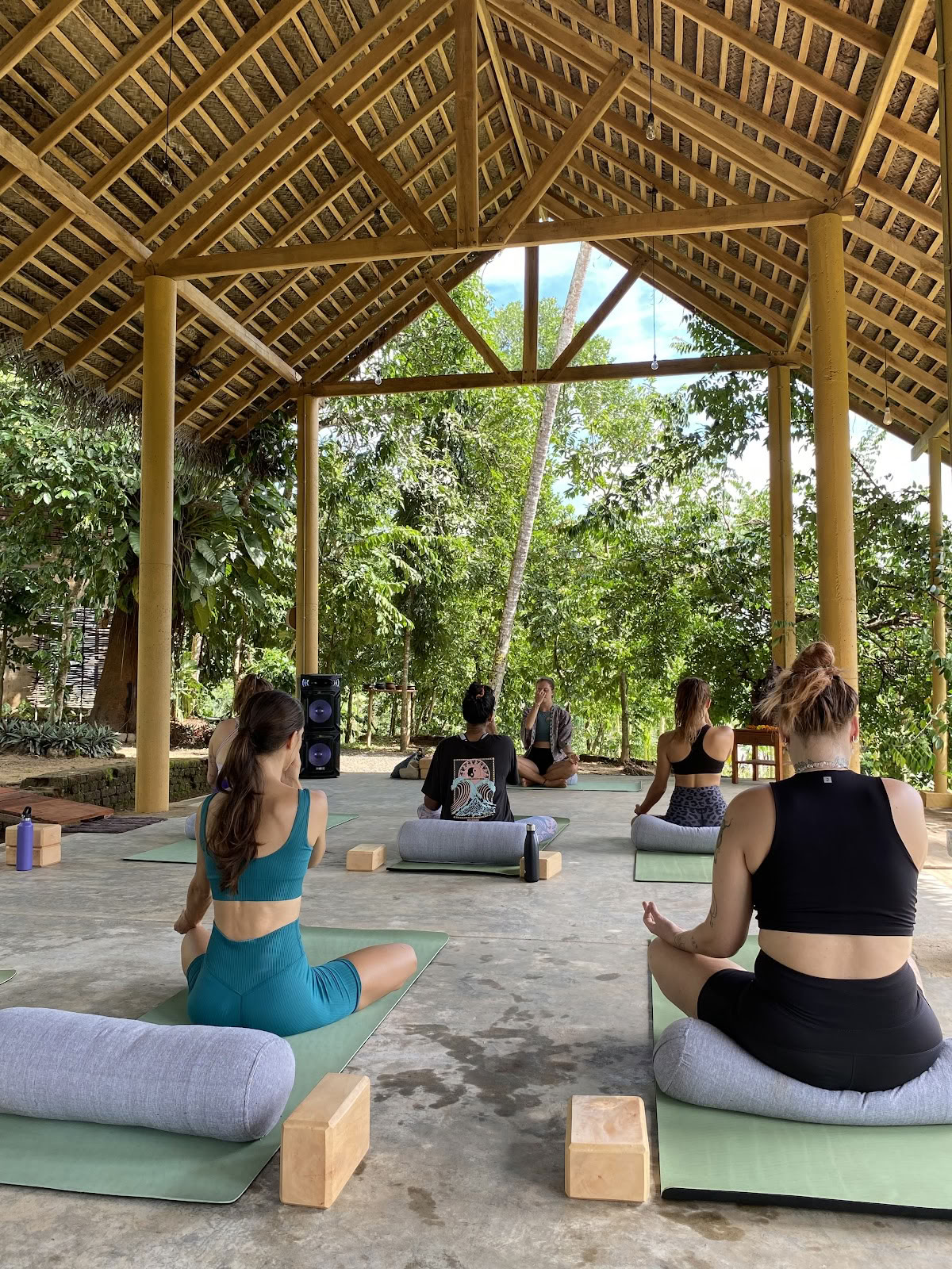Sensi - Studio di Yoga e Formazione Insegnanti di Yoga