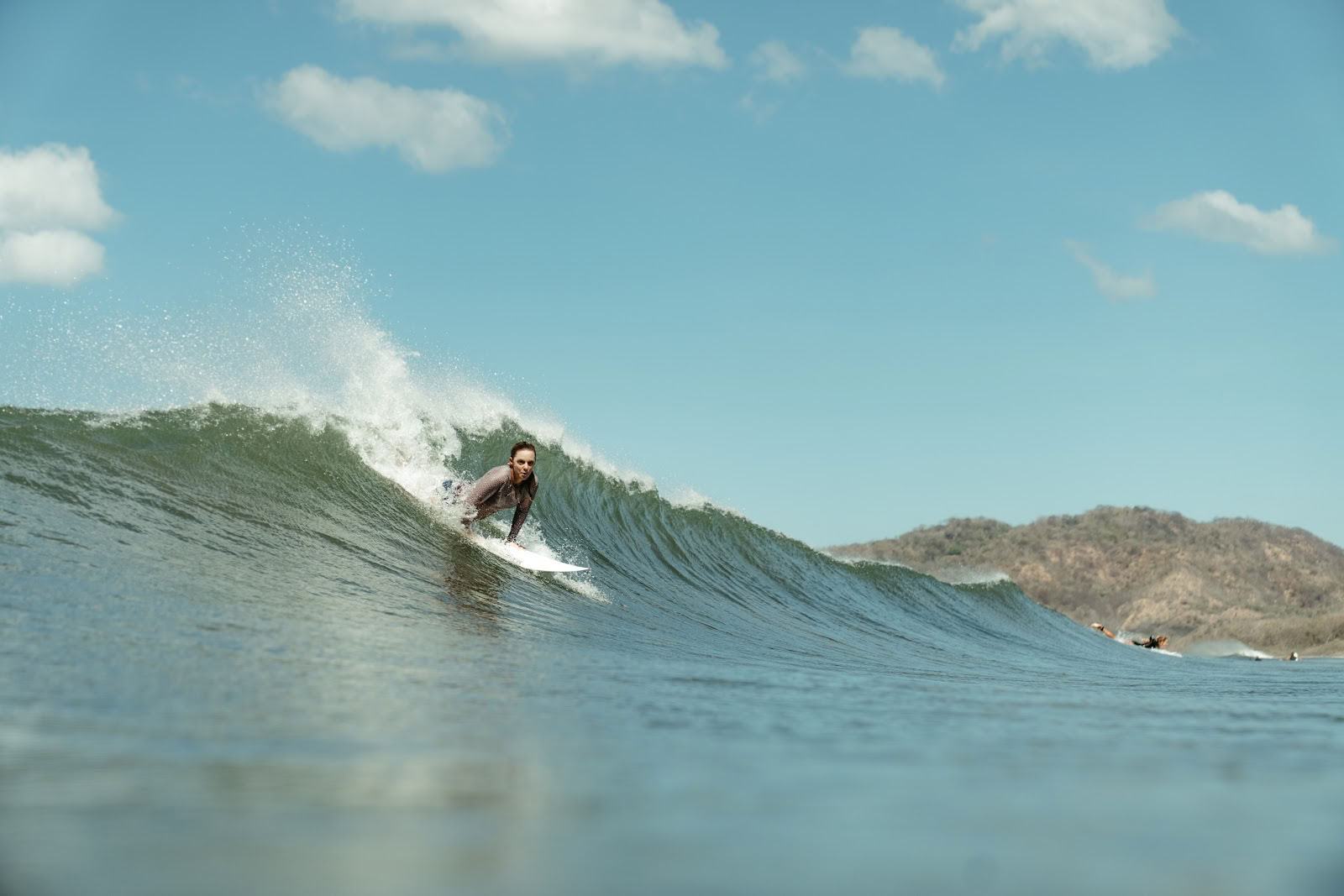 Ritiro di surf e yoga per sorelle