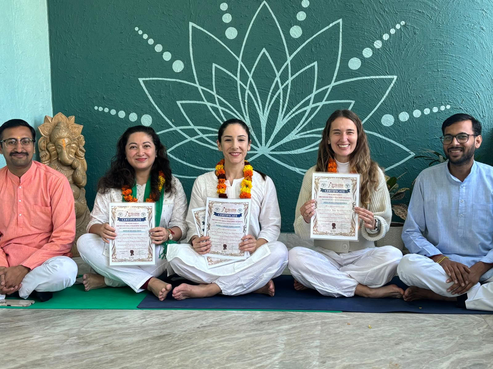 Sri Yoga Ashram | Fornitore di corsi di formazione per insegnanti di yoga a Rishikesh
