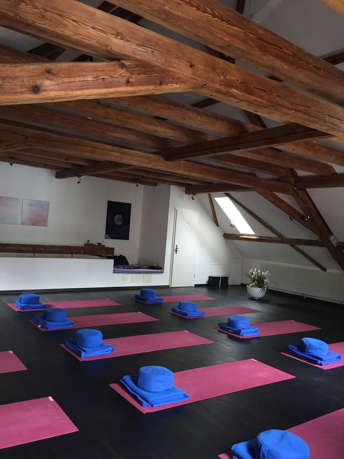 Cerchio di Yoga - Yvonne Bertogg