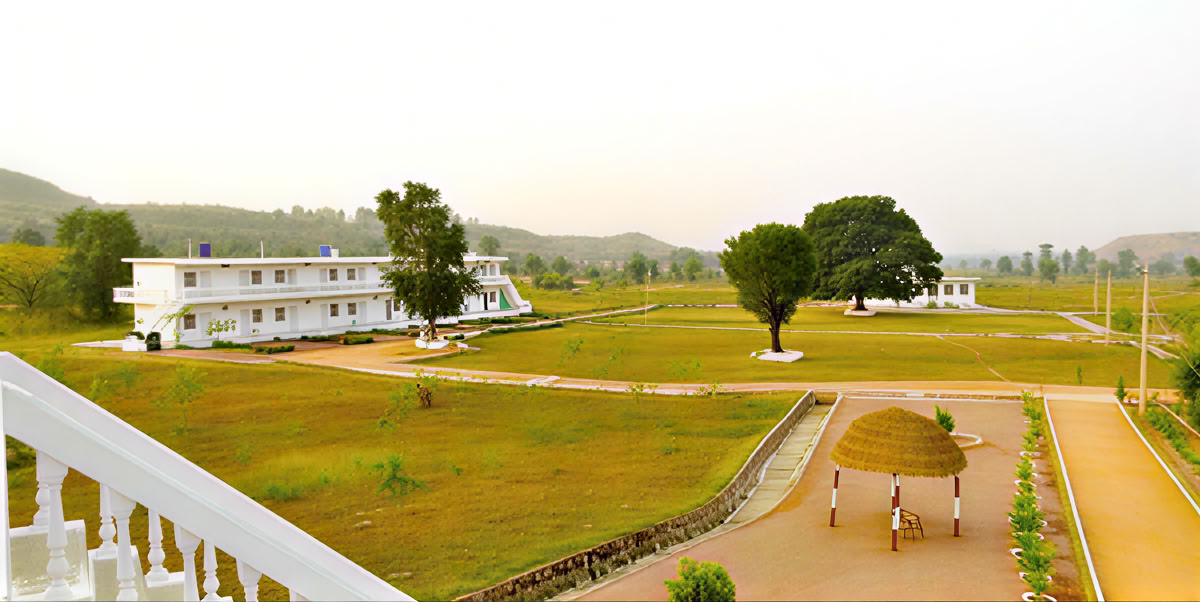 Arhanta - Corso di formazione per insegnanti di yoga in un ashram in India
