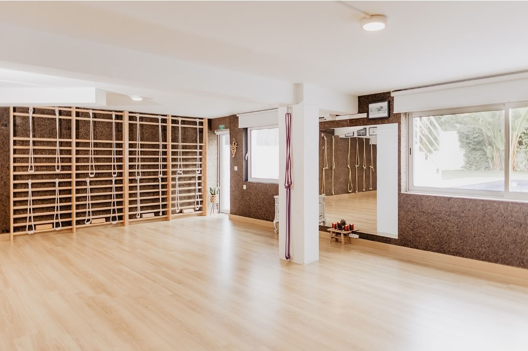 Sol Viegas - Yoga Iyengar e massaggi