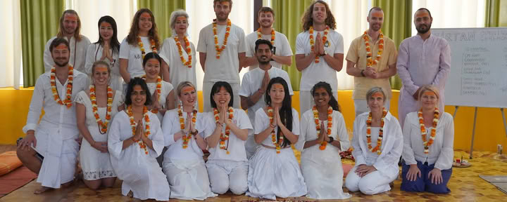 Adi Yogpeeth: corso TTC di yoga da 200, 300 e 500 ore a Rishikesh