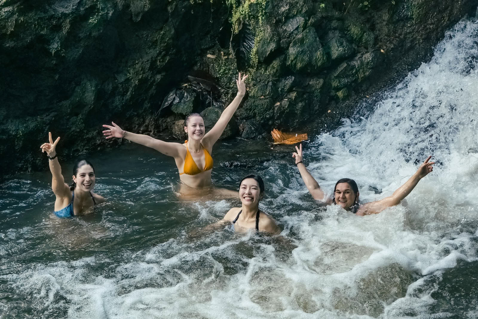 Bali Yogpeeth - Corso di formazione per insegnanti di yoga di 200, 300, 500 ore a Bali