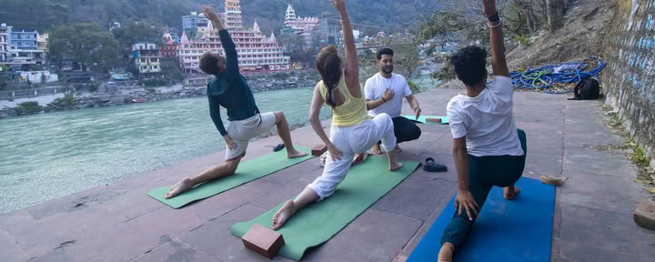 Scuola di Yoga Namaste - Formazione per insegnanti di yoga in India