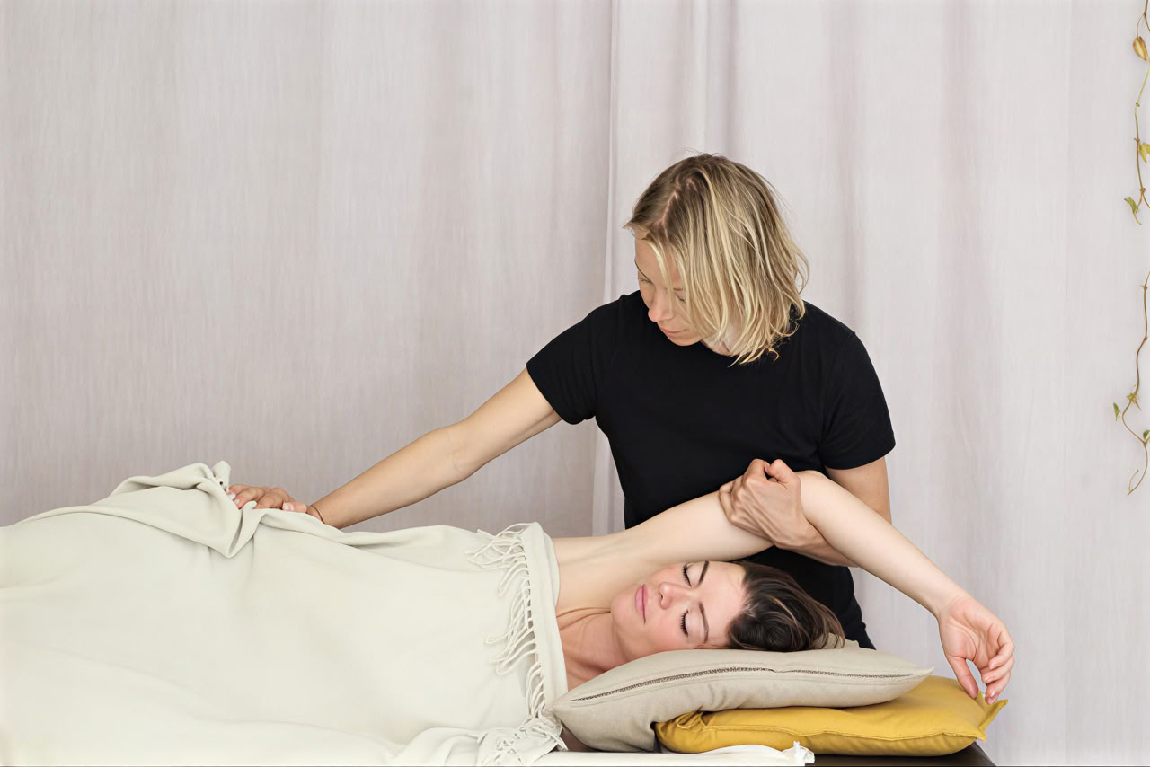 Massaggio e Yoga di Becca Spooner a Bristol