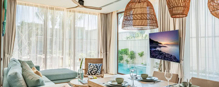 Villa con giardino a tre camere da letto – accesso alla piscina