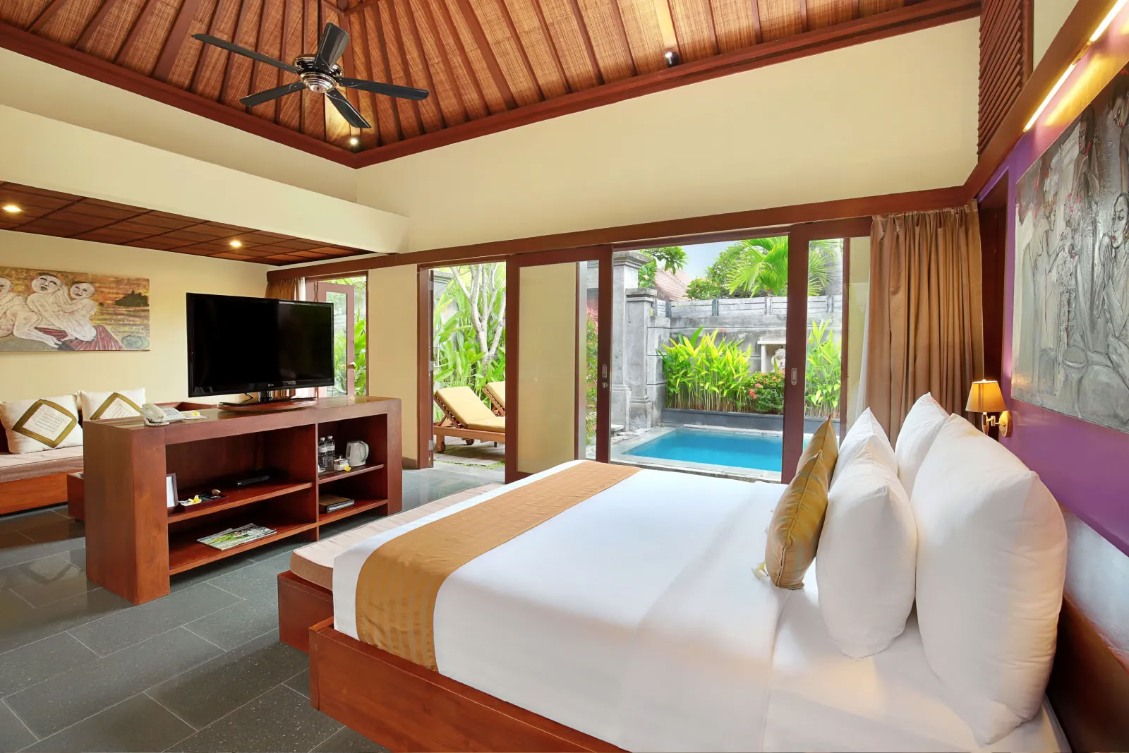 Villa con piscina e una camera da letto