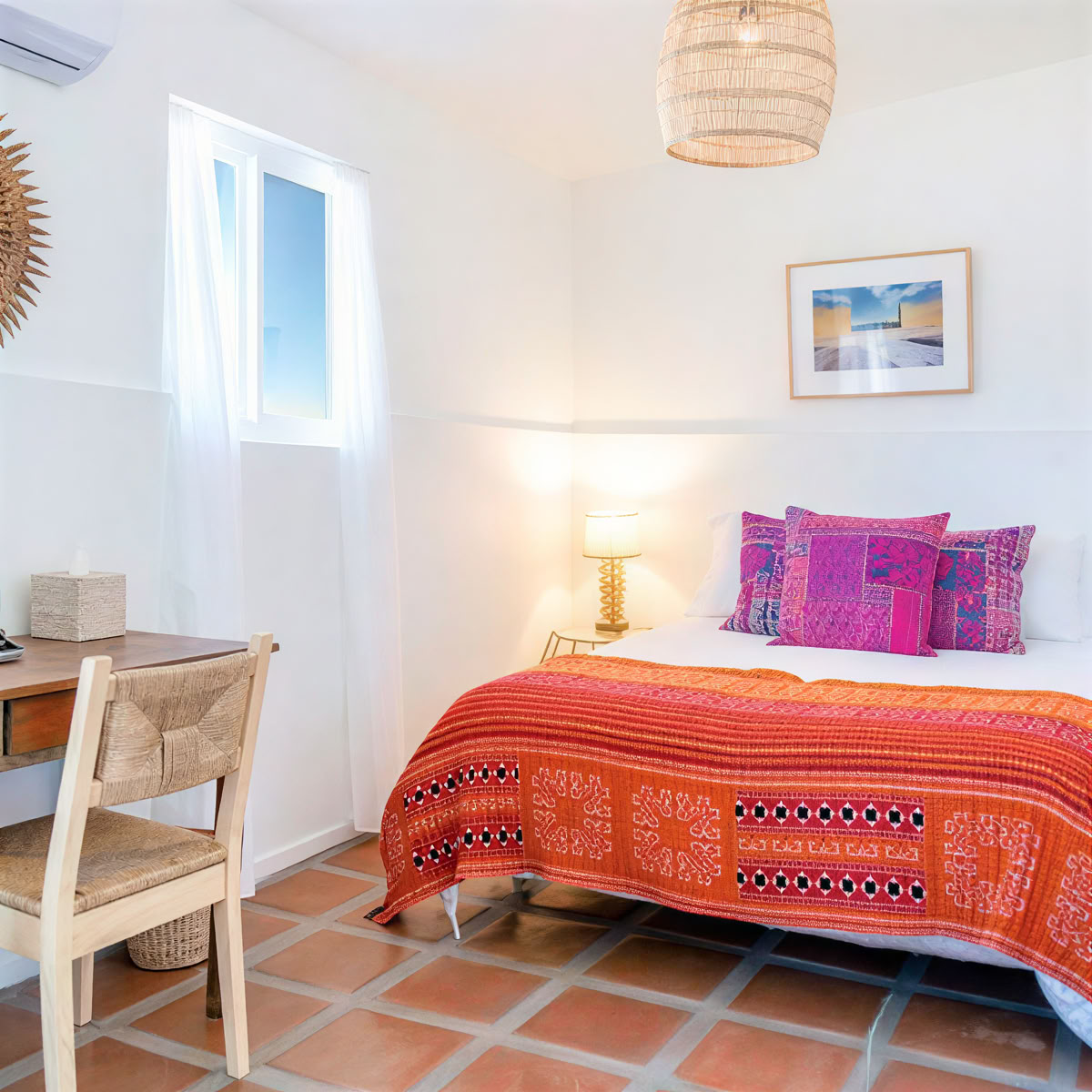 Queen Bed nella Solo Ocotillo Room