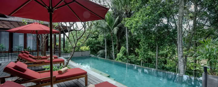 Villa attico panoramica con piscina