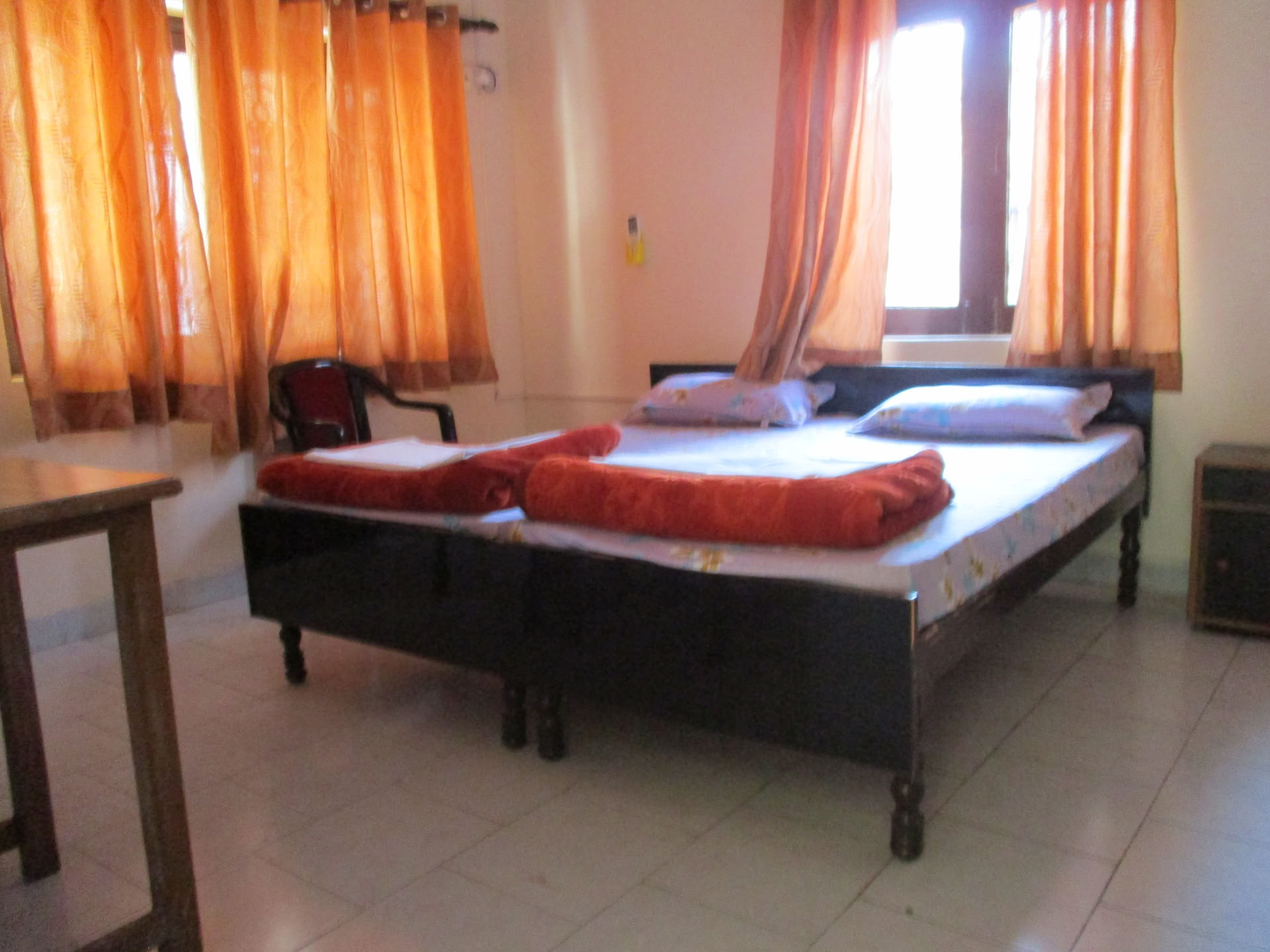 Single AC Room
