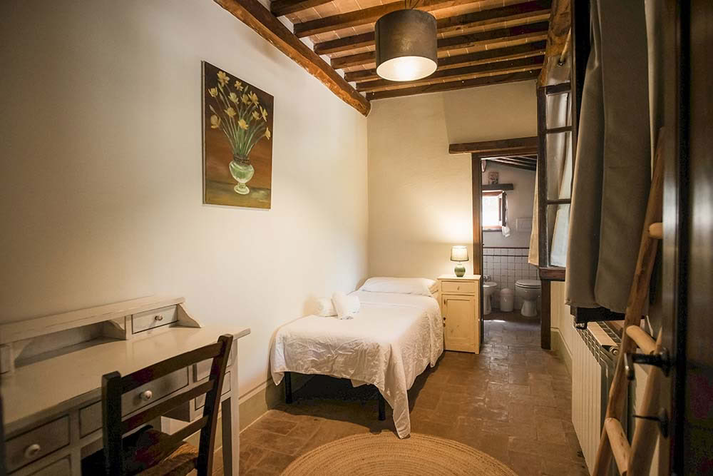 Camera singola con bagno privato