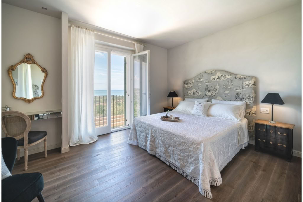 Twin Camera da letto con bagno privato e balcone alla francese