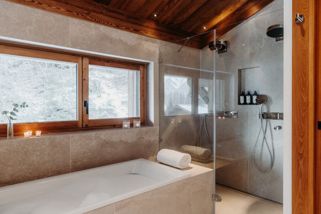 Main Chalet Room 20