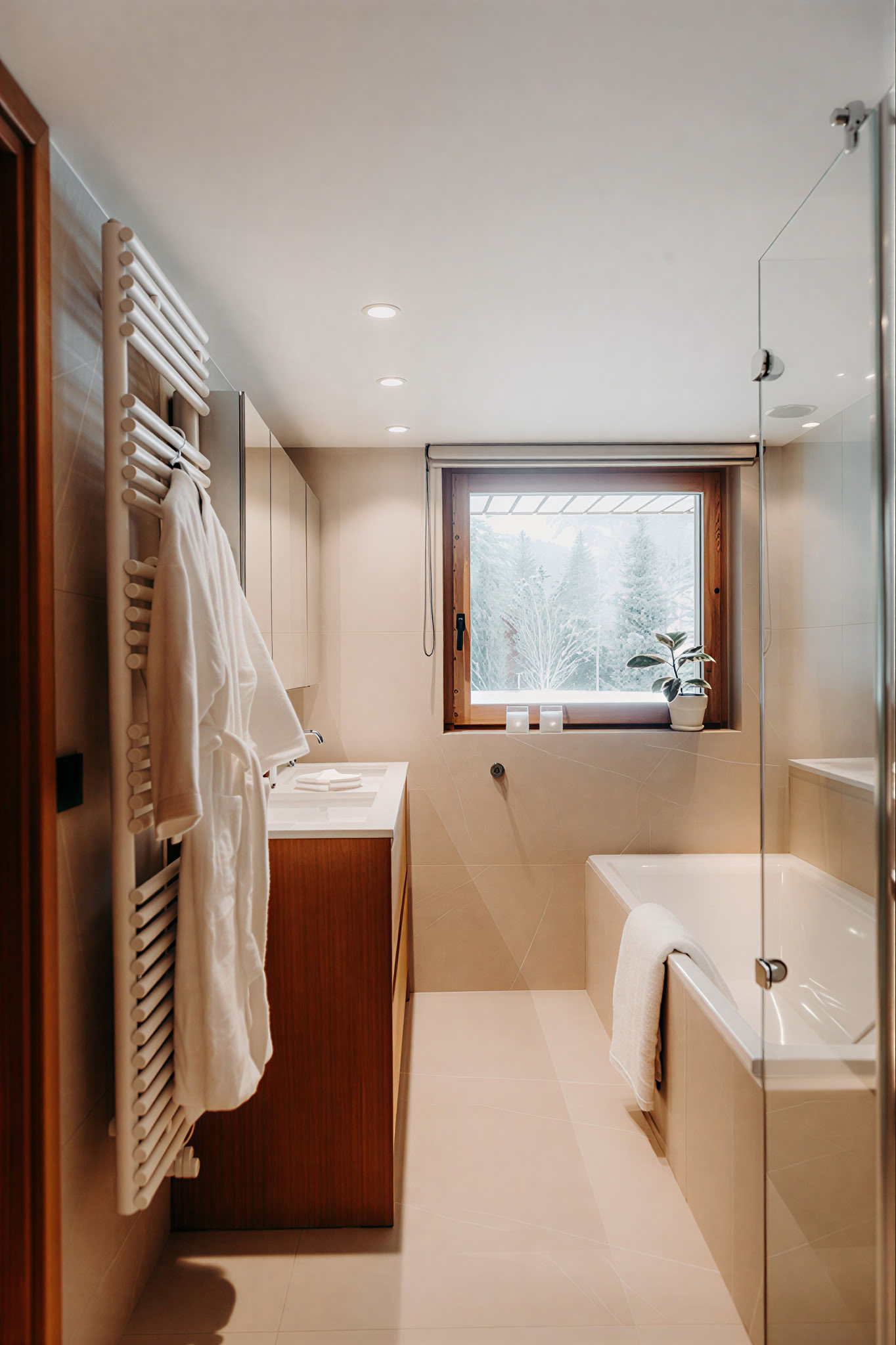 Main Chalet Room 33