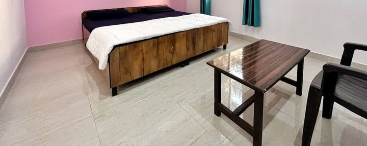Private Couple or Friend Room